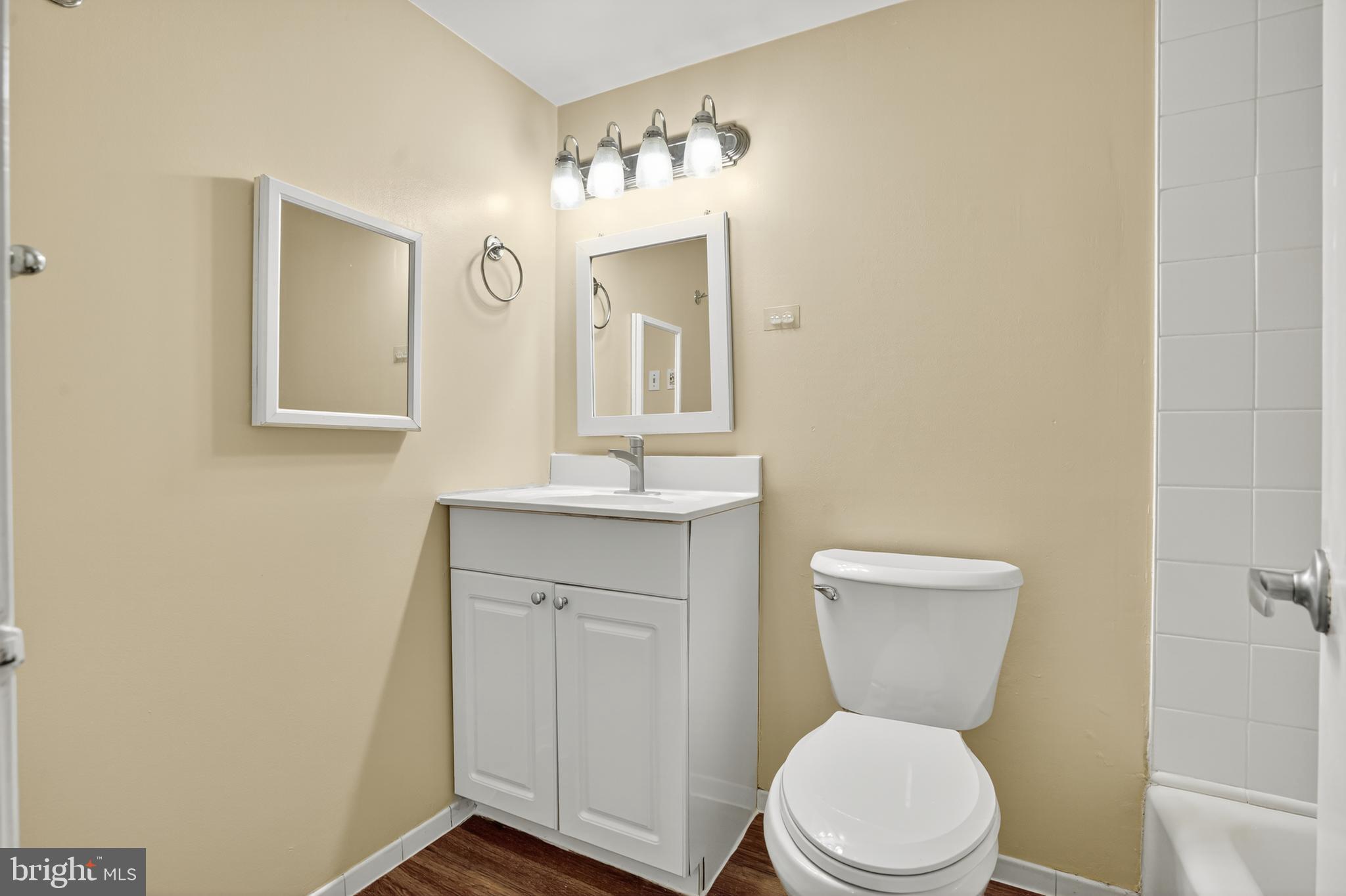 6147 LEESBURG PIKE 602