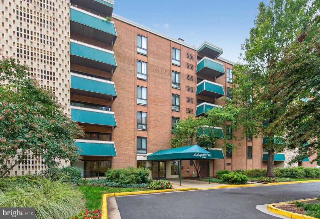 6147 LEESBURG PIKE 602