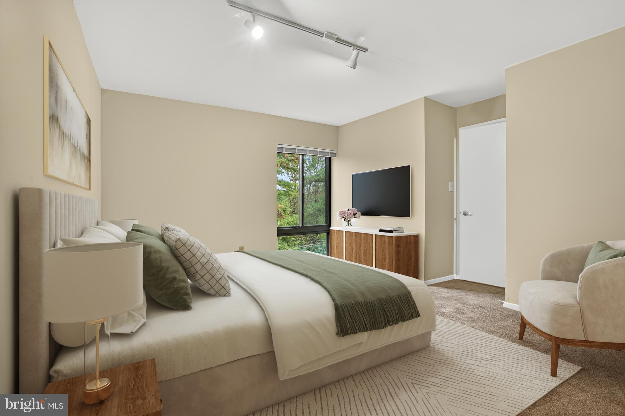 6147 LEESBURG PIKE 602