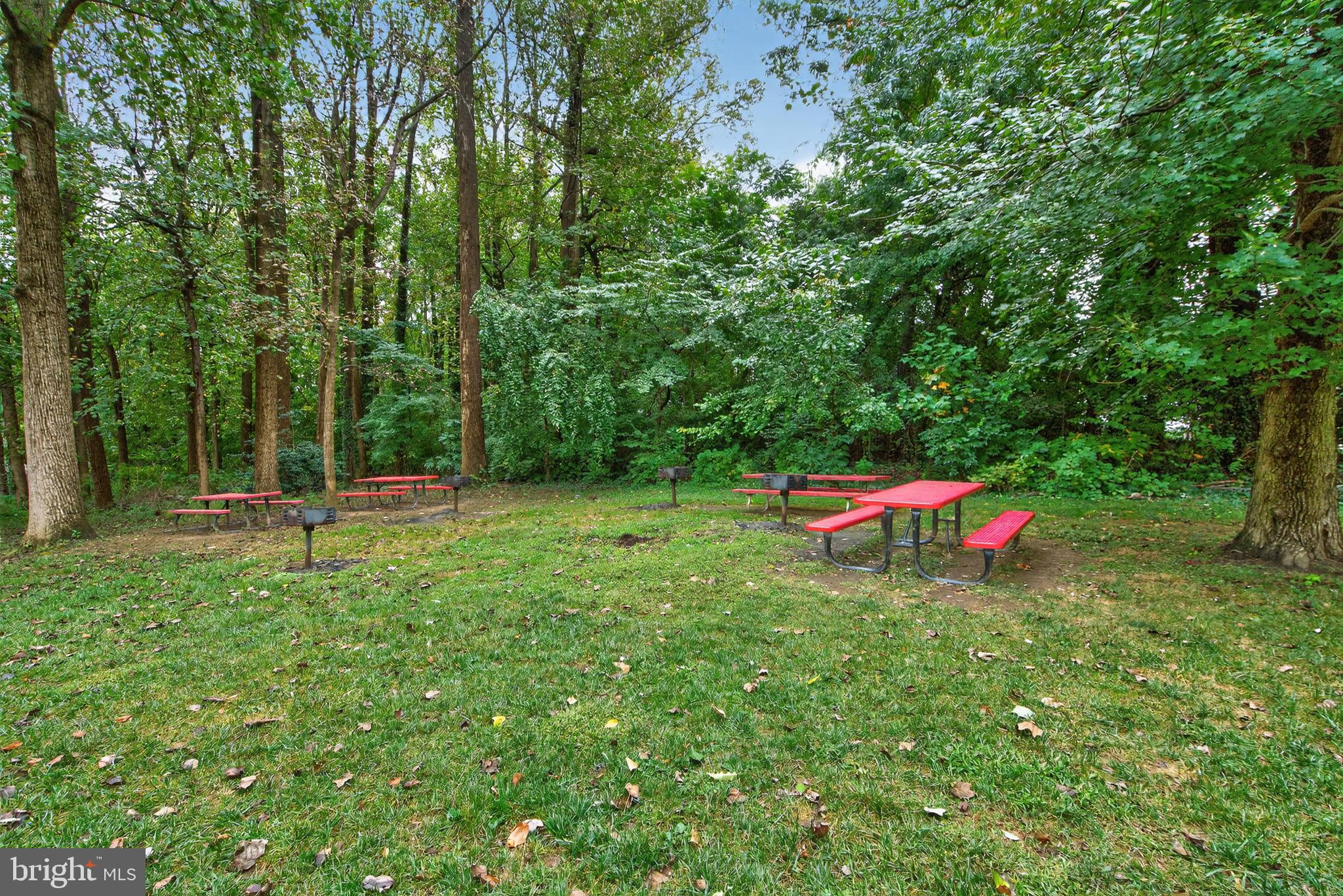 6147 LEESBURG PIKE 602