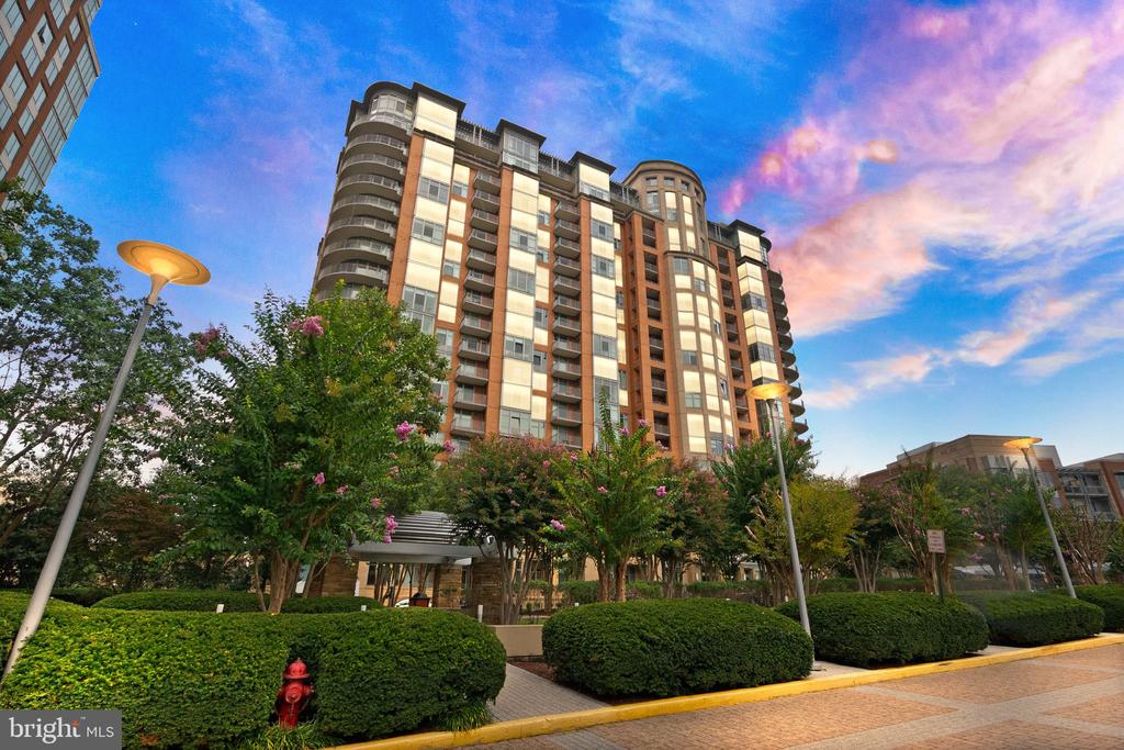 8220 CRESTWOOD HEIGHTS DRIVE 1210