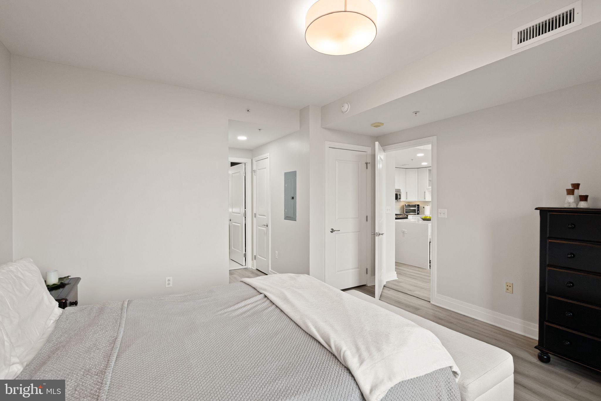 8220 CRESTWOOD HEIGHTS DRIVE 1210