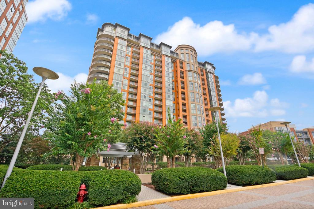 8220 CRESTWOOD HEIGHTS DRIVE 1210