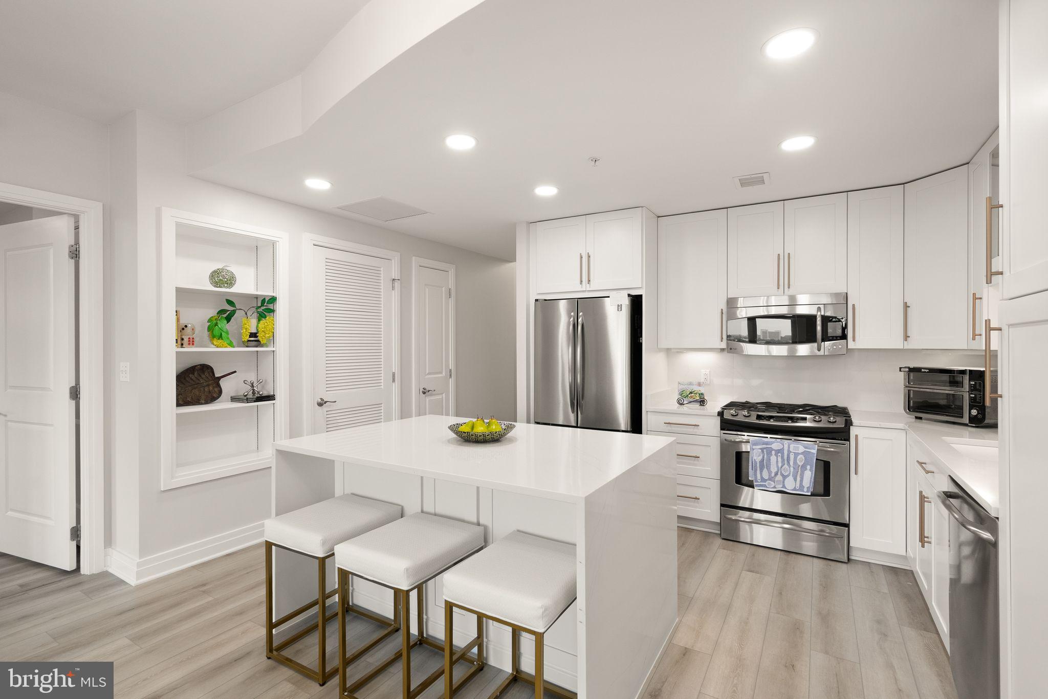 8220 CRESTWOOD HEIGHTS DRIVE 1210