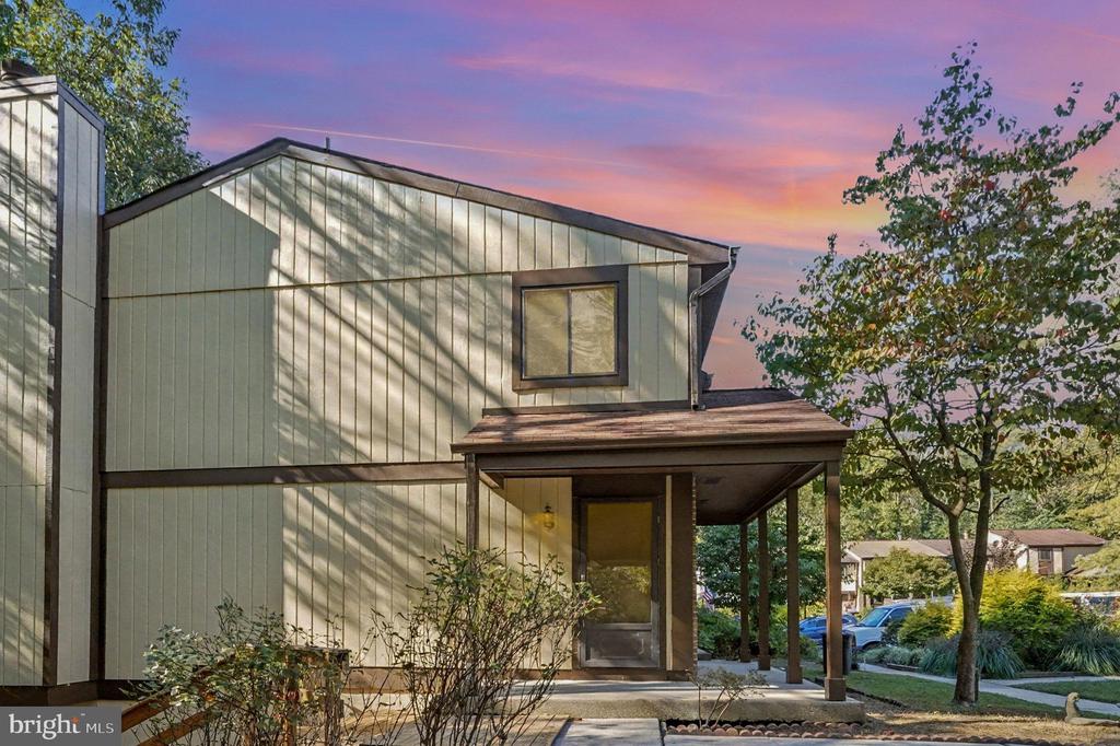 5879 JACKSONS OAK COURT