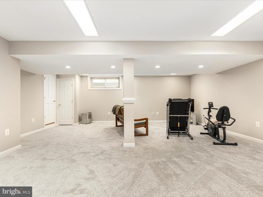 6434 RIVES COURT