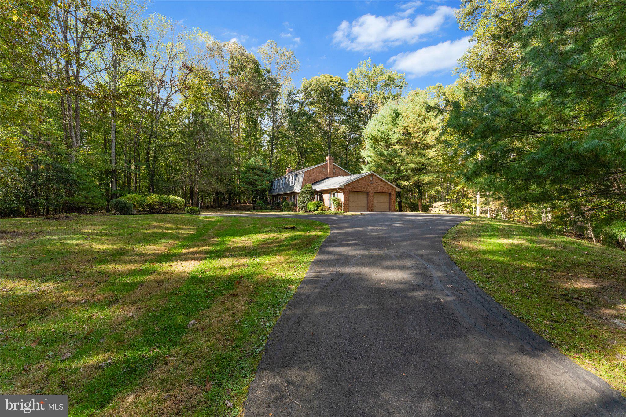 7917 MANOR HOUSE DRIVE