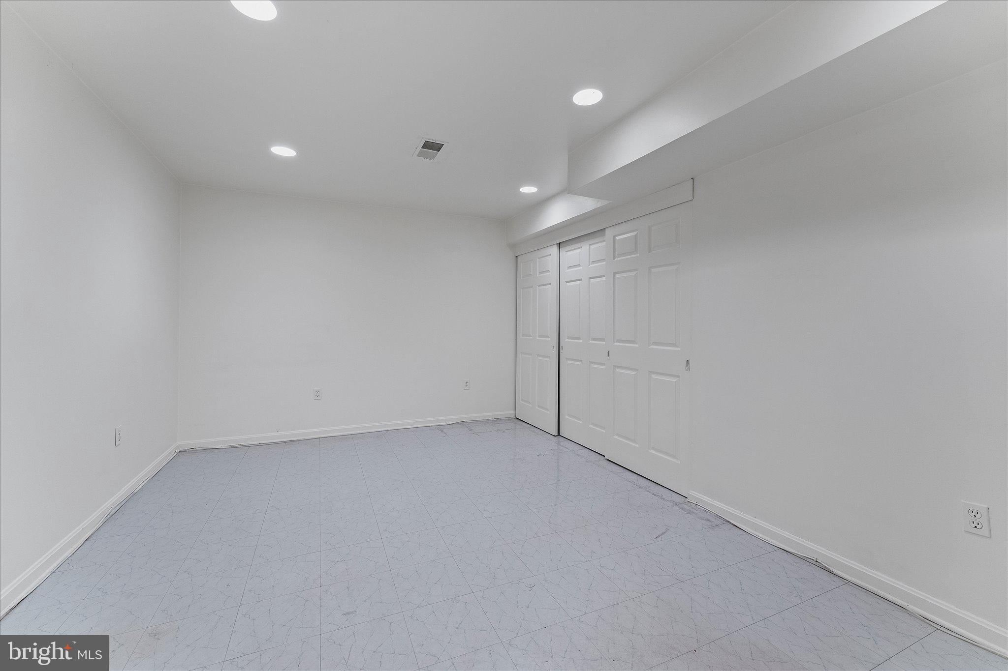 7917 MANOR HOUSE DRIVE