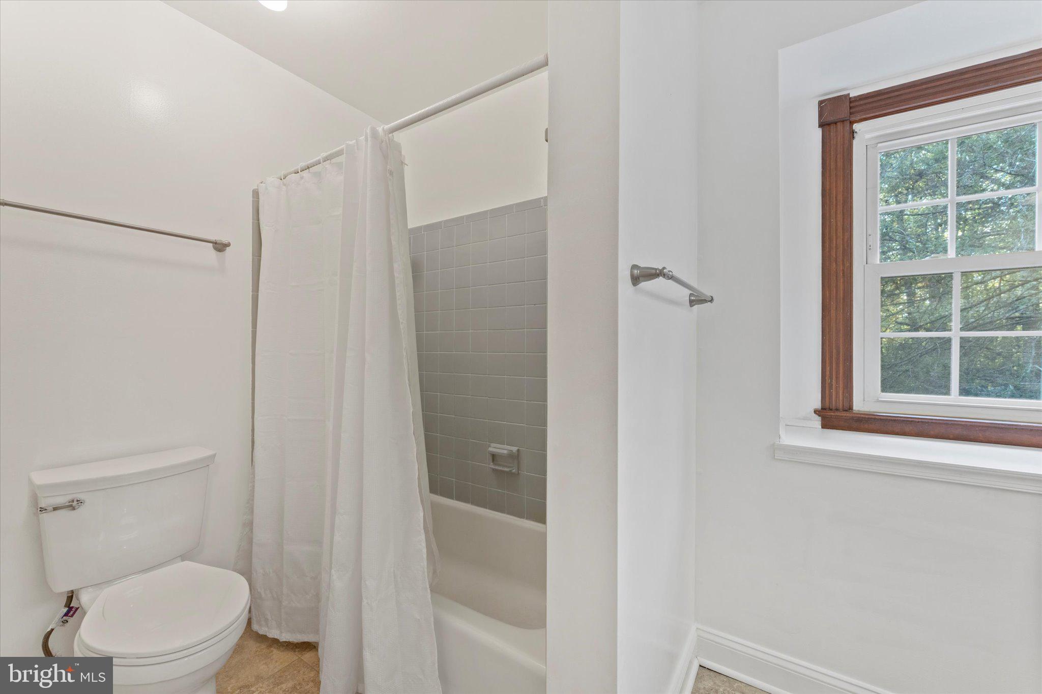 7917 MANOR HOUSE DRIVE