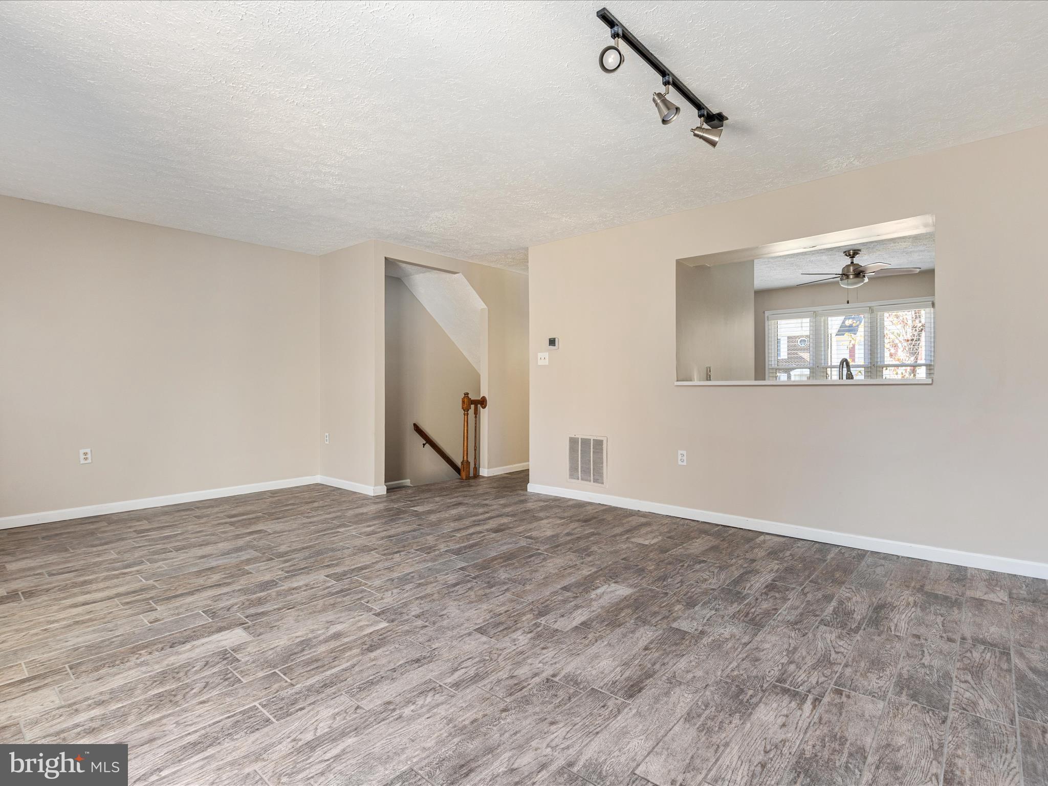 7219 KOUSA LANE