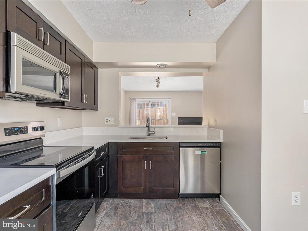 7219 KOUSA LANE