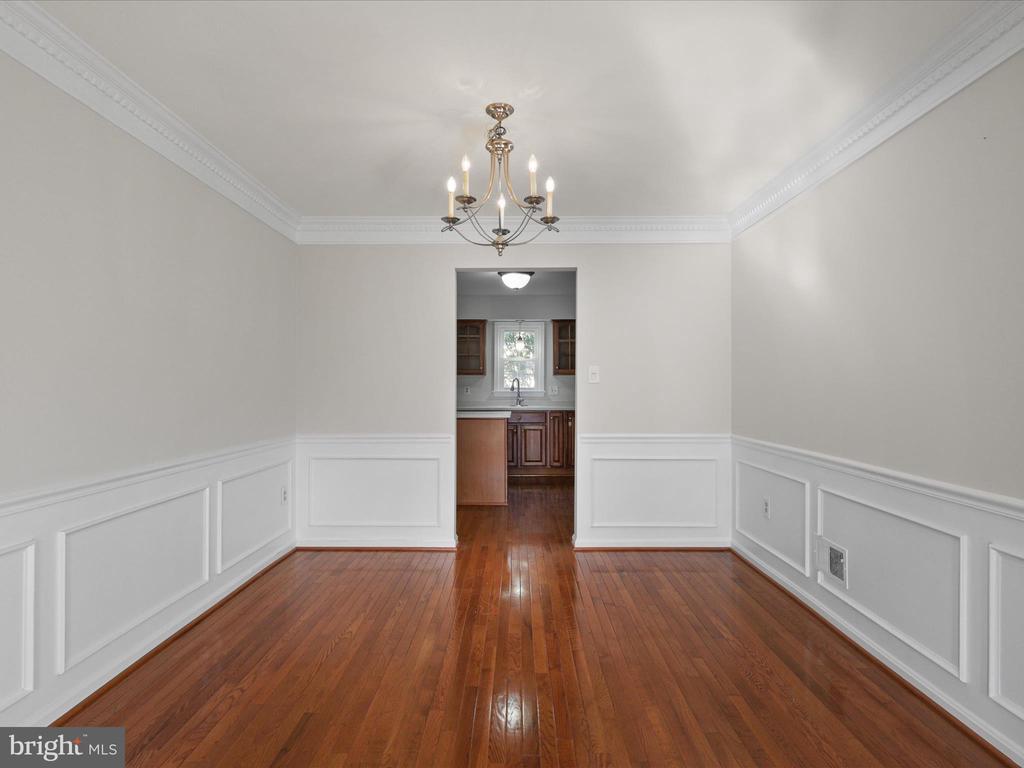 2012 PIERIS COURT