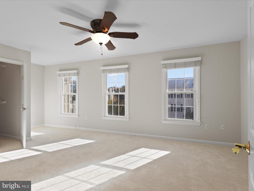 2012 PIERIS COURT