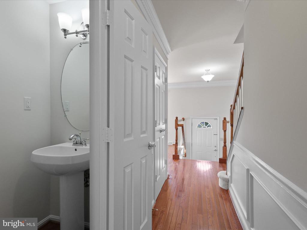 2012 PIERIS COURT