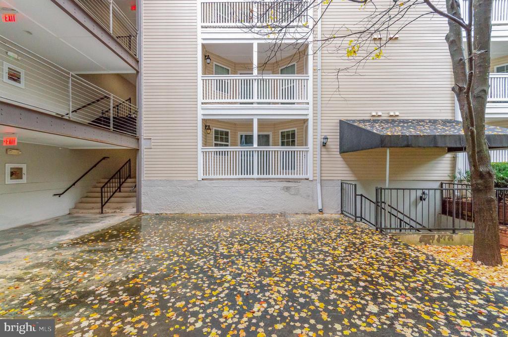 1504 LINCOLN WAY 108
