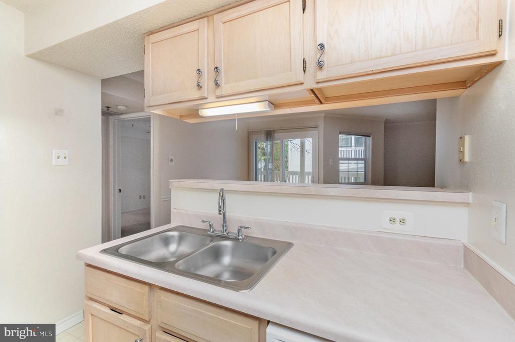 1504 LINCOLN WAY 108