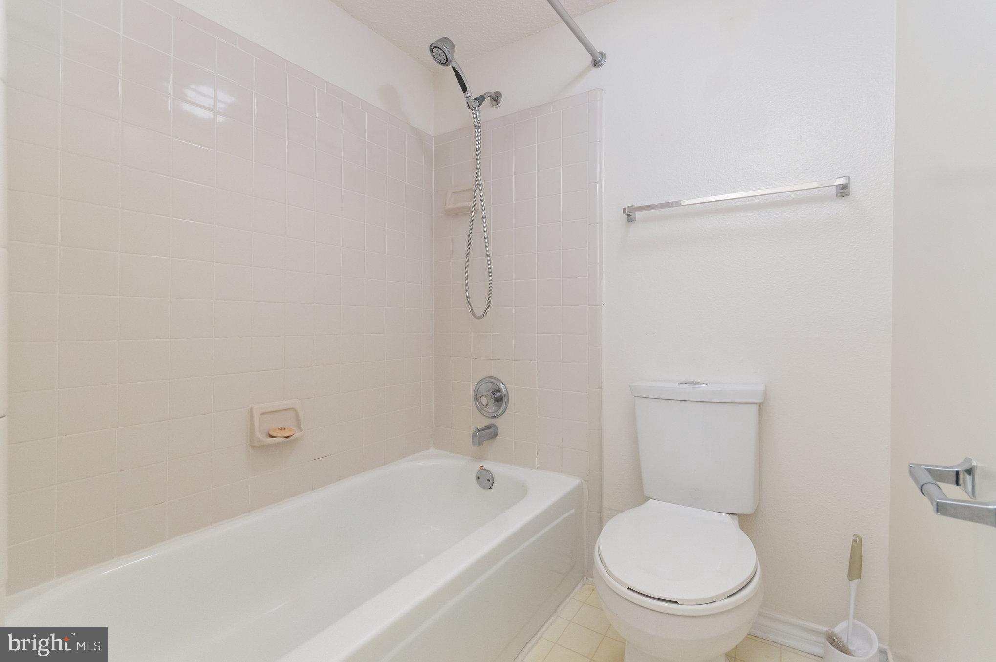 1504 LINCOLN WAY 108