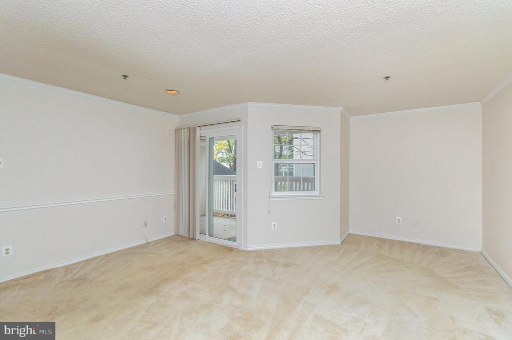 1504 LINCOLN WAY 108