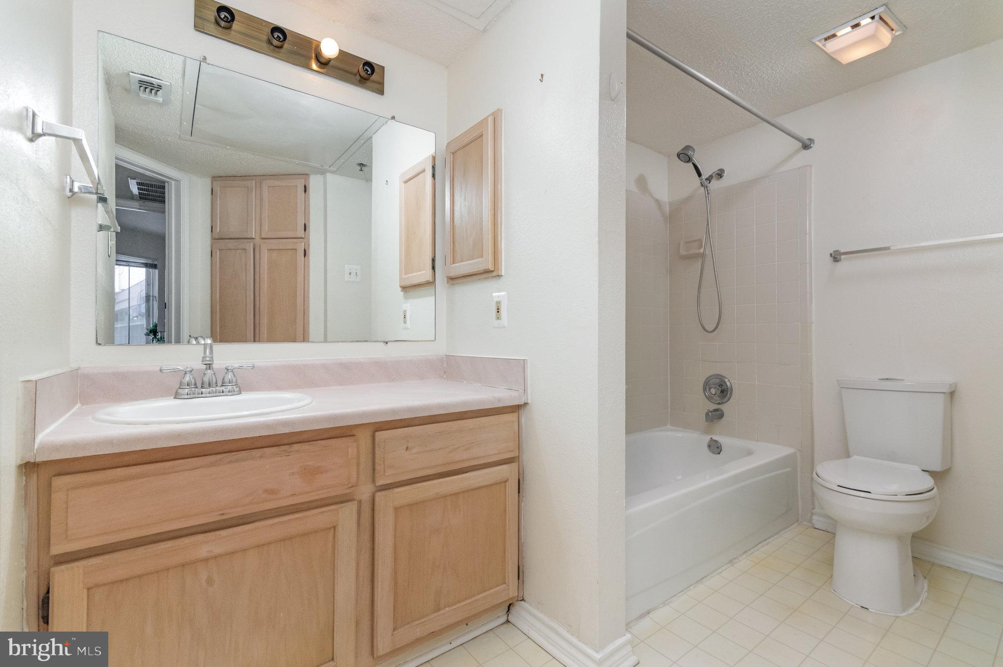 1504 LINCOLN WAY 108