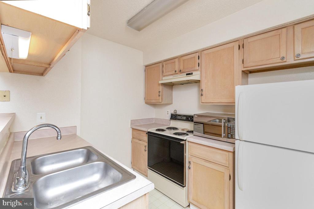 1504 LINCOLN WAY 108
