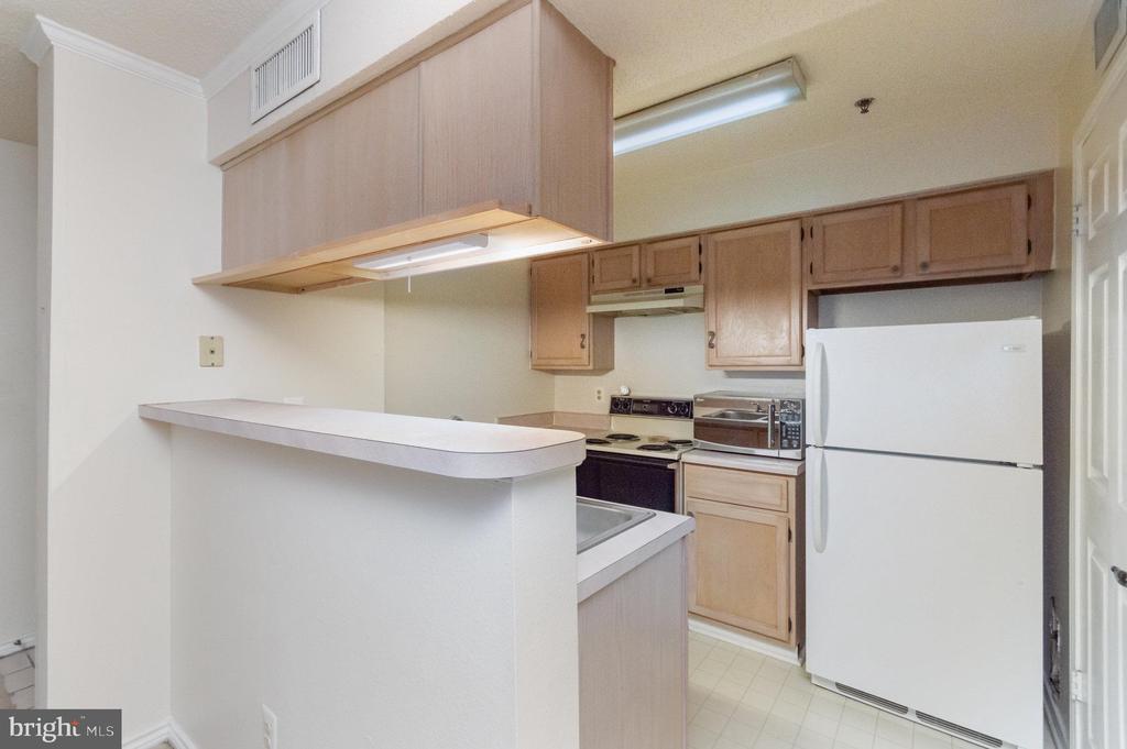 1504 LINCOLN WAY 108