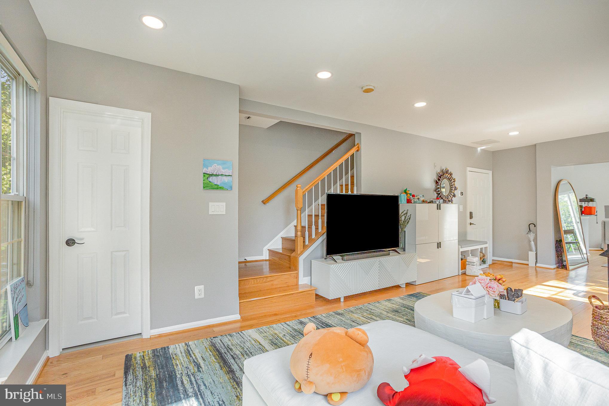 1597 LEEDS CASTLE DRIVE 202