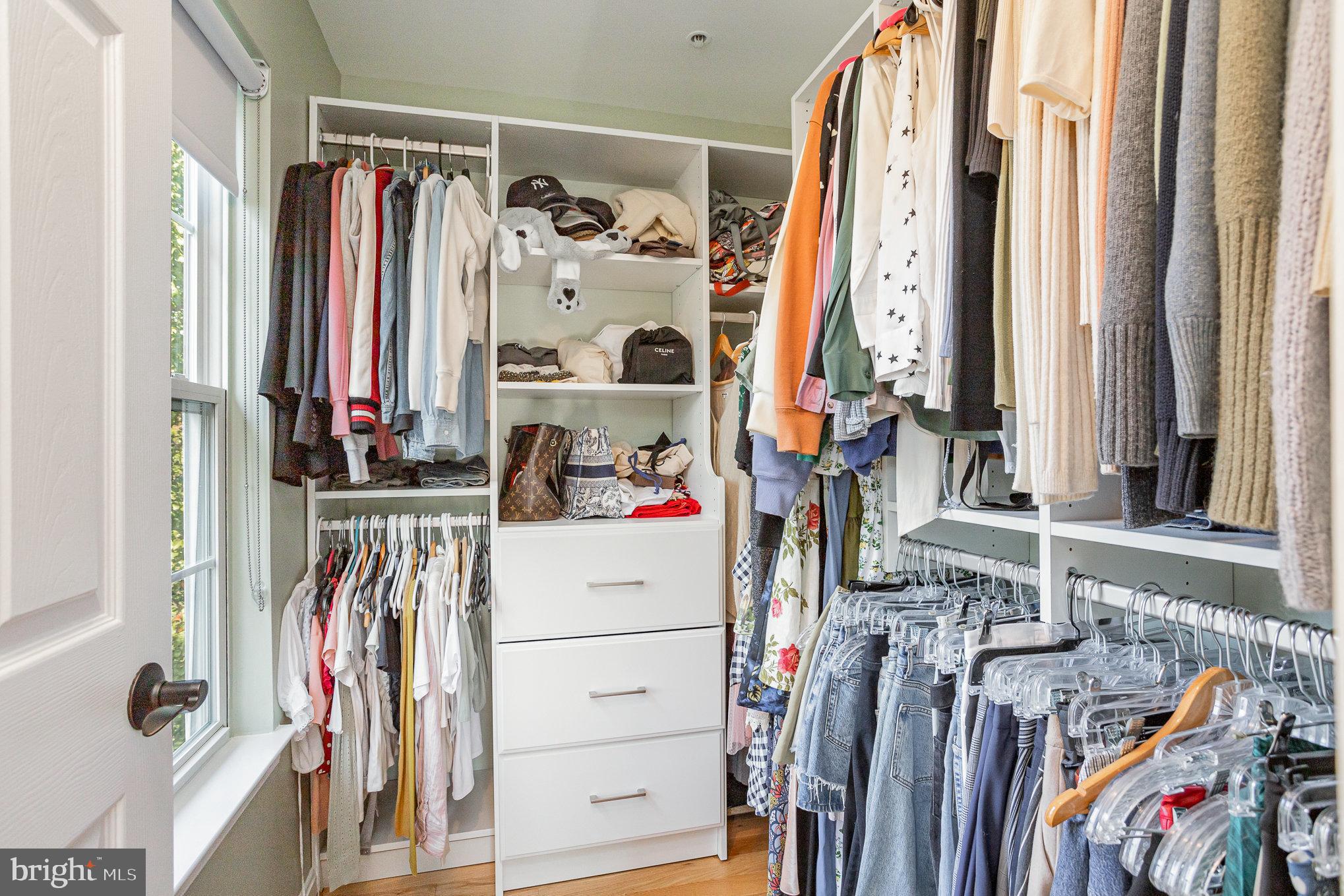 1597 LEEDS CASTLE DRIVE 202