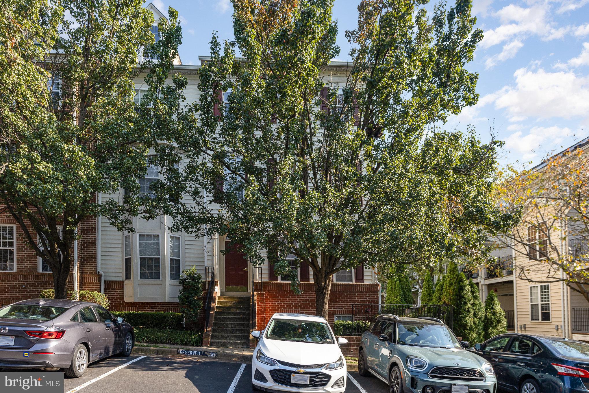 1597 LEEDS CASTLE DRIVE 202