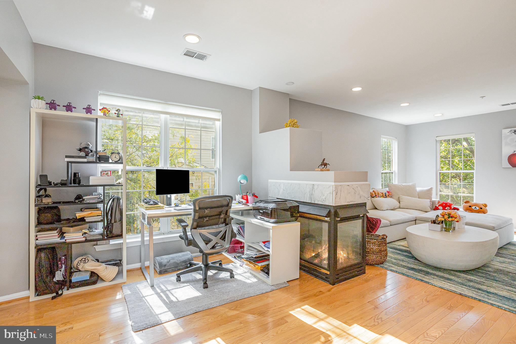 1597 LEEDS CASTLE DRIVE 202