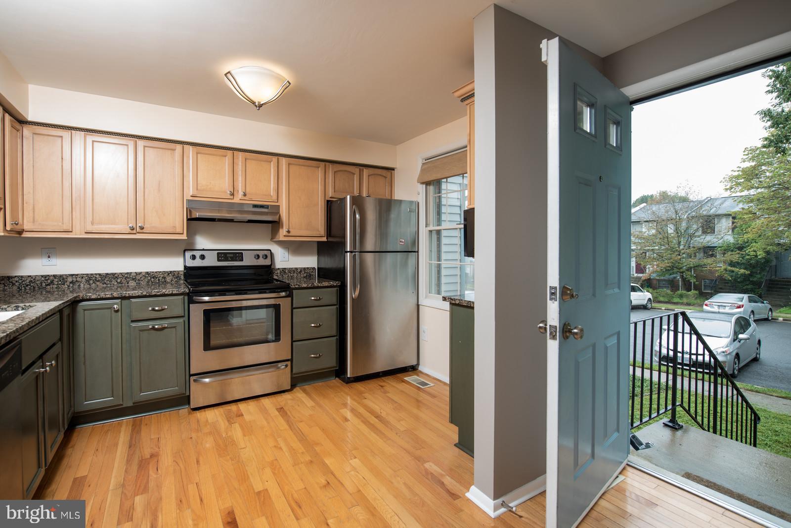 2811 MIDDLEBORO DRIVE