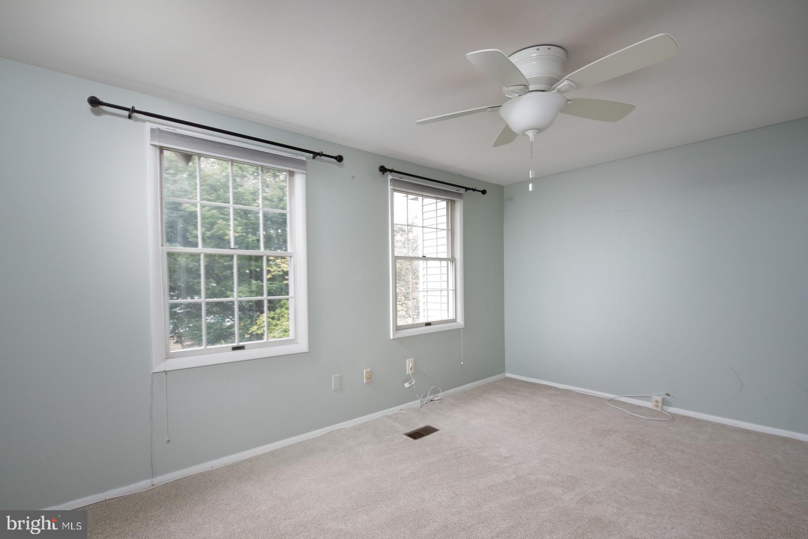 2811 MIDDLEBORO DRIVE