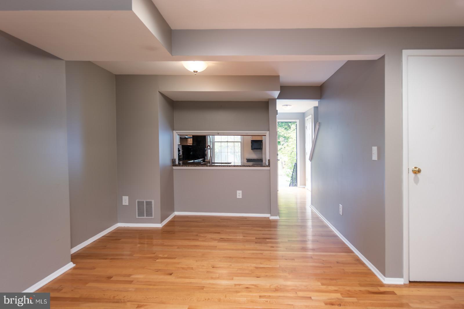 2811 MIDDLEBORO DRIVE