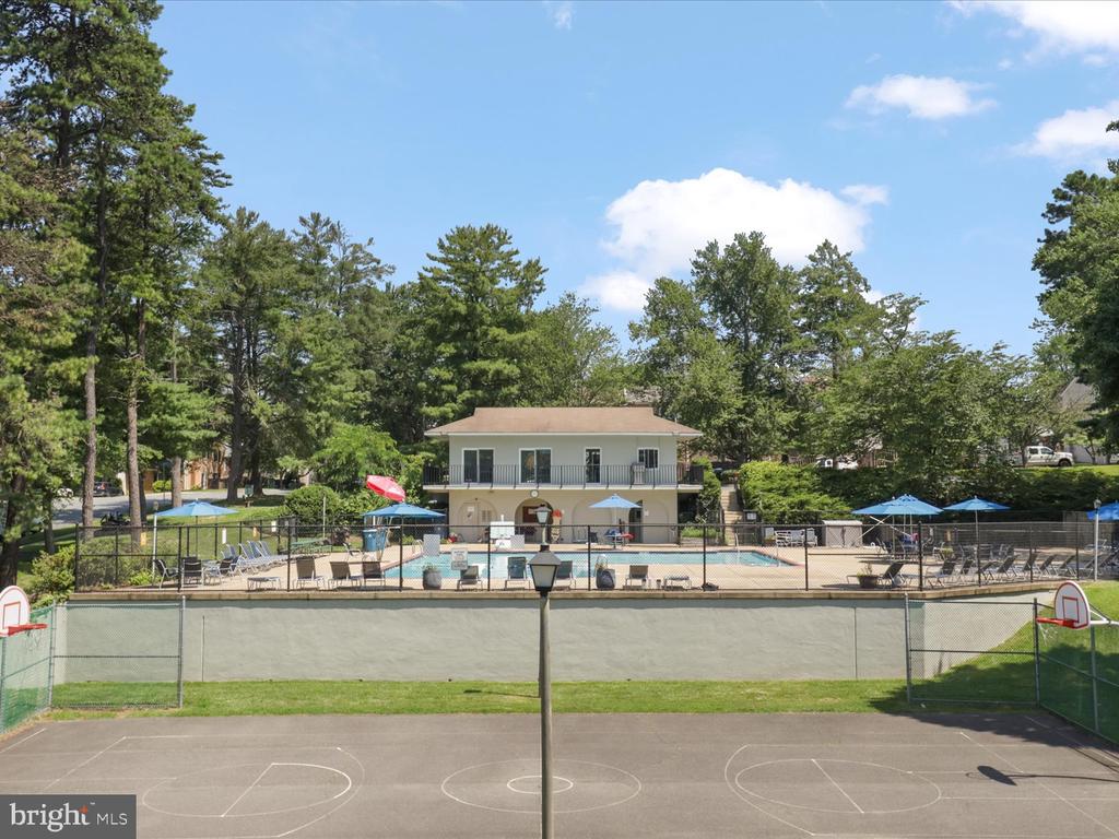 8403 THOMPSON ROAD