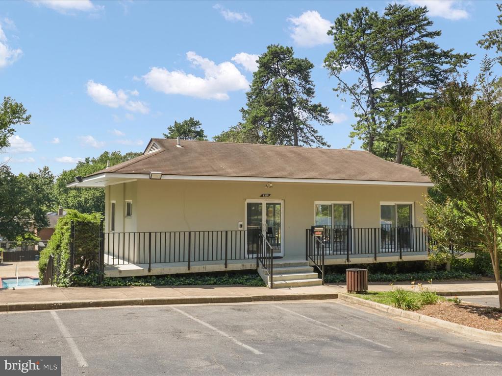 8403 THOMPSON ROAD