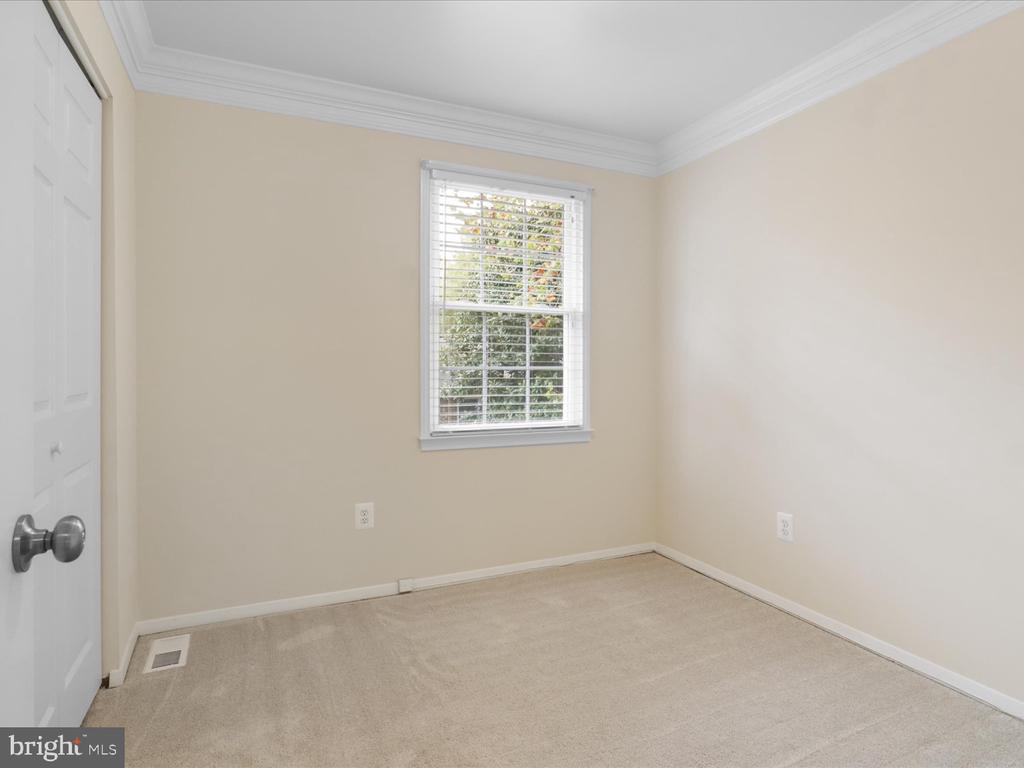 8403 THOMPSON ROAD