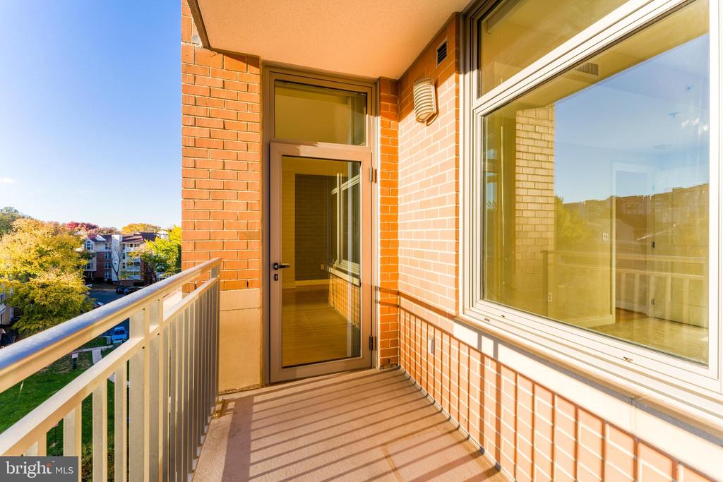 8220 CRESTWOOD HEIGHTS DRIVE 406