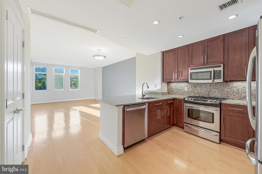8220 CRESTWOOD HEIGHTS DRIVE 406