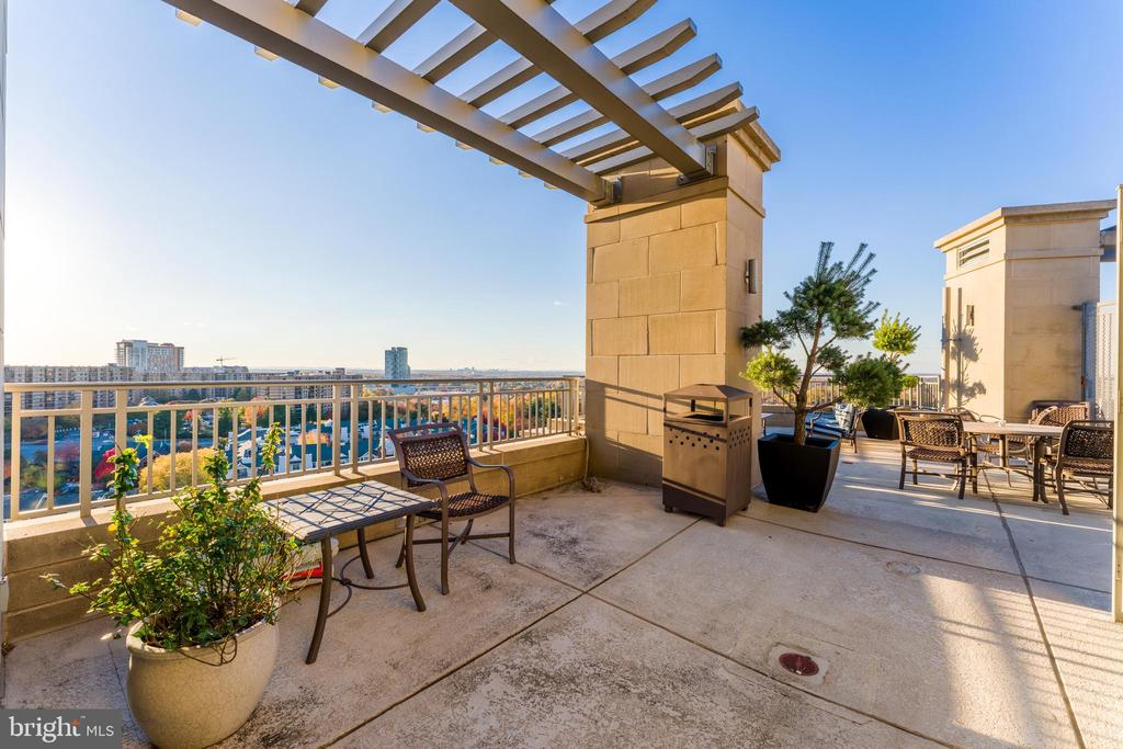 8220 CRESTWOOD HEIGHTS DRIVE 406