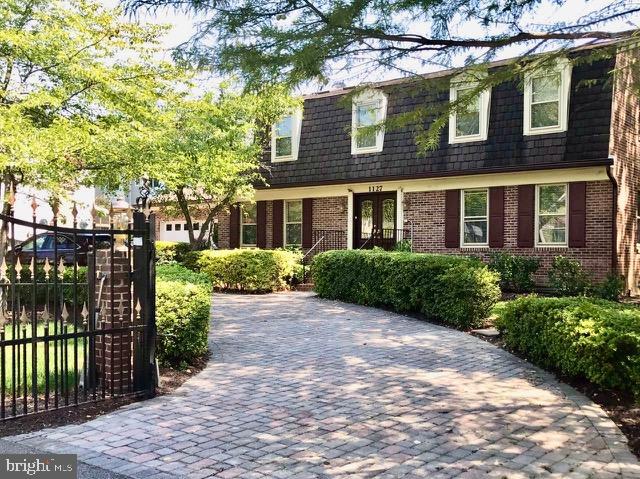 1127 BUCHANAN STREET