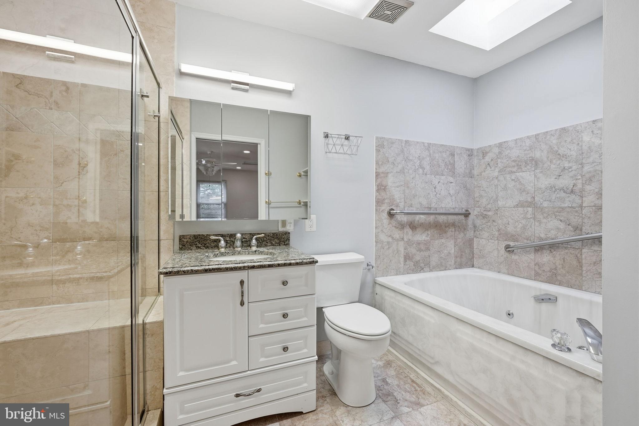 1127 BUCHANAN STREET