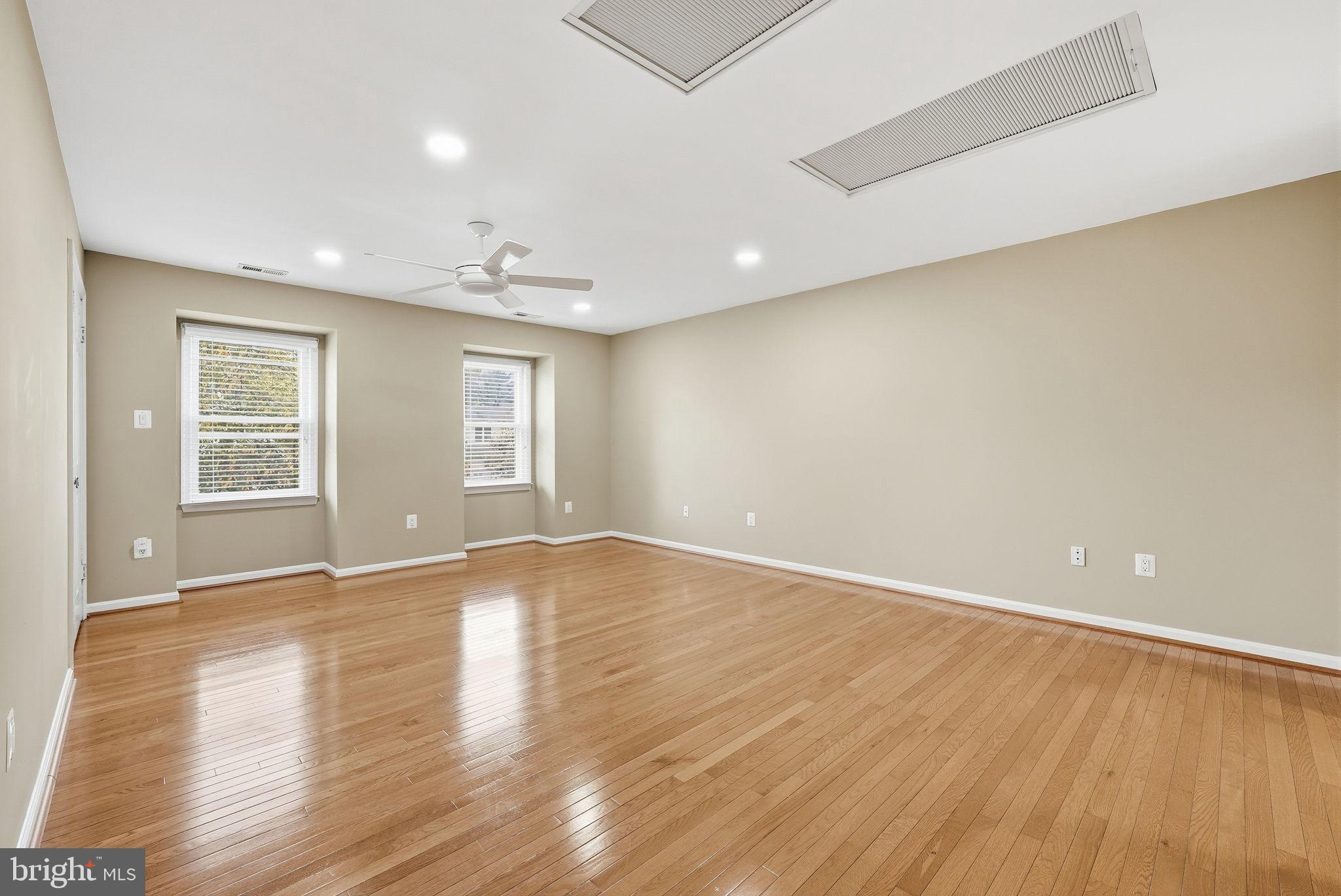 1127 BUCHANAN STREET