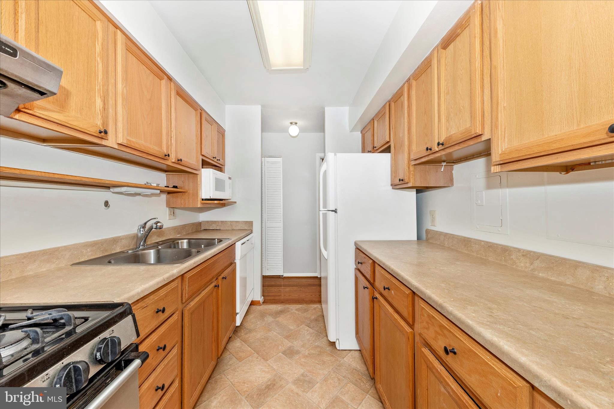 3316 WOODBURN VILLAGE DRIVE 12