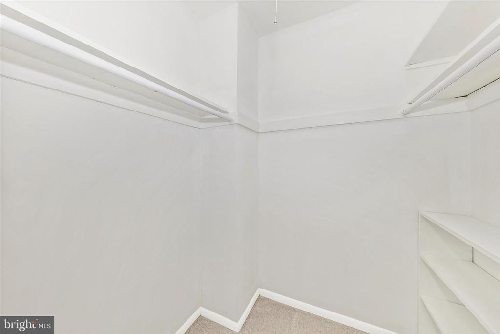 3316 WOODBURN VILLAGE DRIVE 12