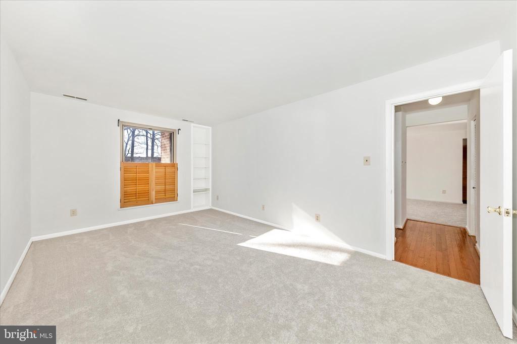 3316 WOODBURN VILLAGE DRIVE 12