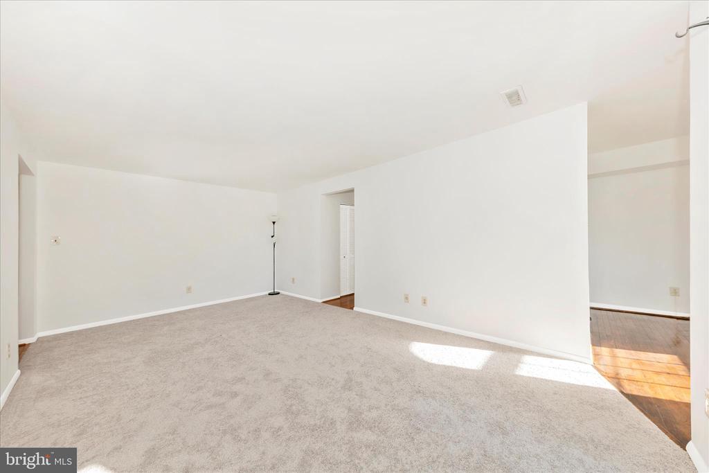 3316 WOODBURN VILLAGE DRIVE 12