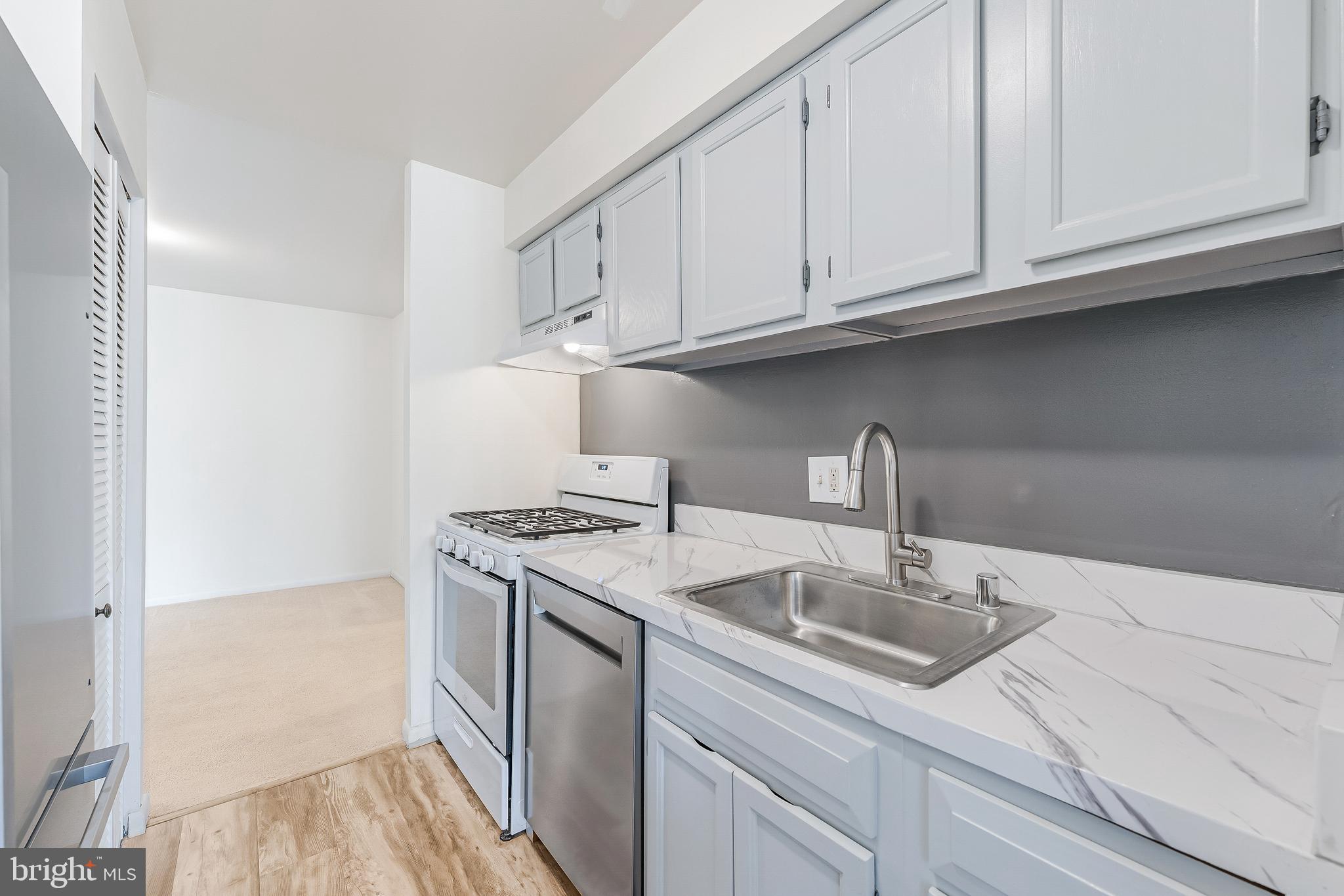 11240 CHESTNUT GROVE SQUARE 31