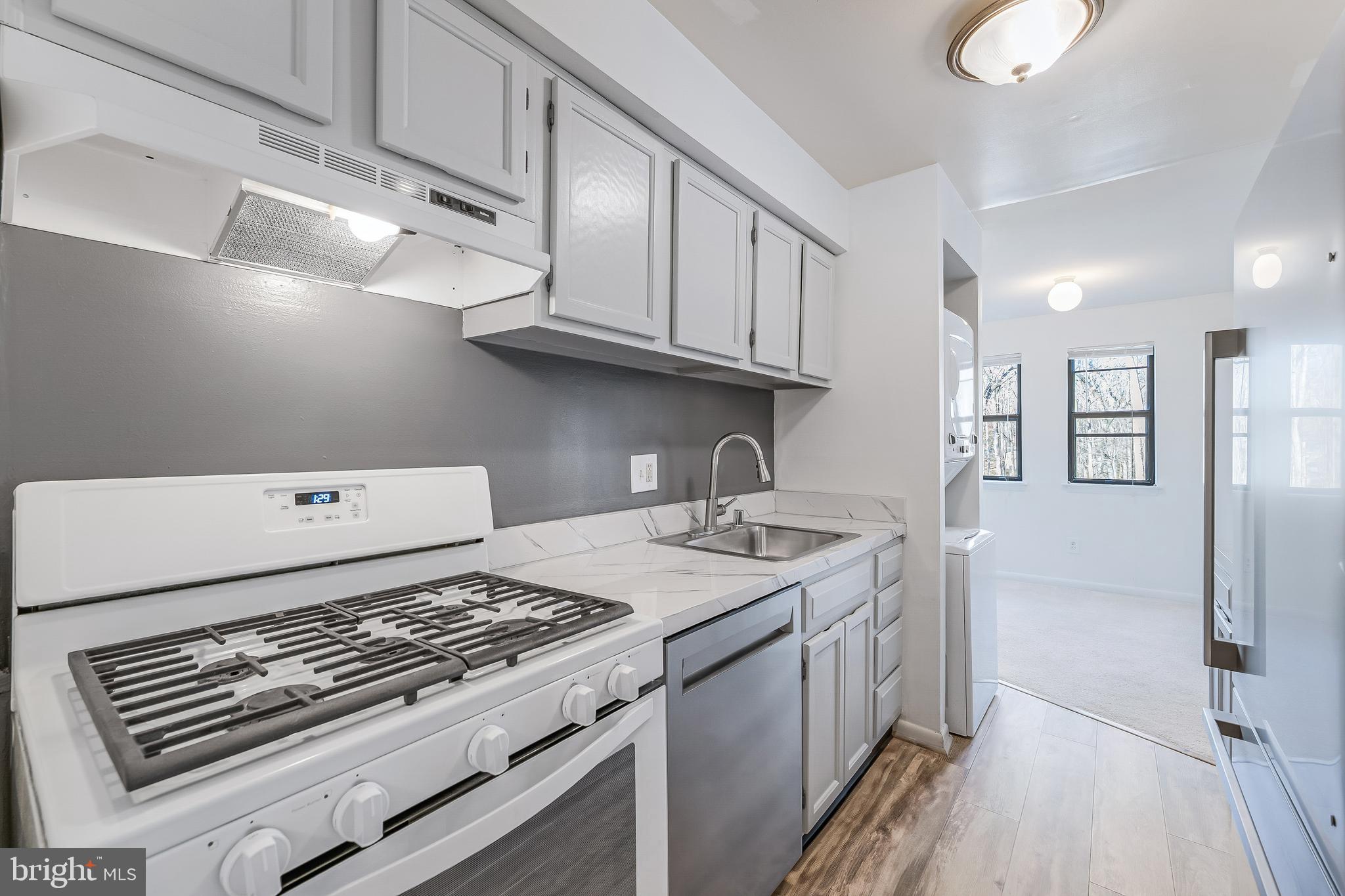 11240 CHESTNUT GROVE SQUARE 31