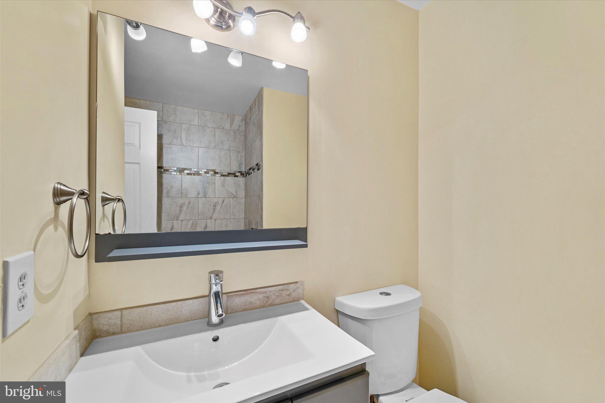 7907 FOREST PATH WAY