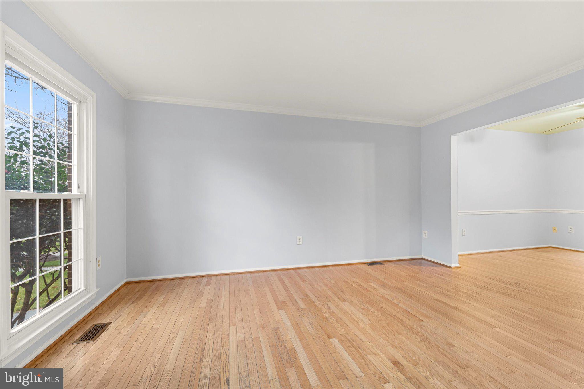 7907 FOREST PATH WAY