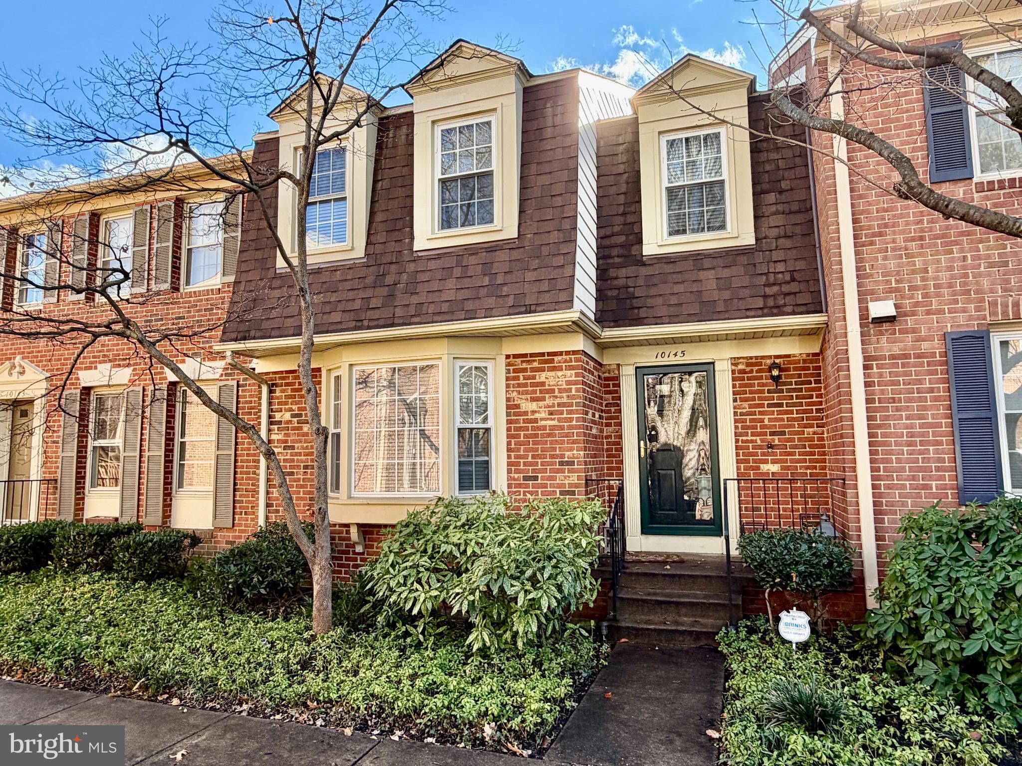 10145 VILLAGE KNOLLS COURT